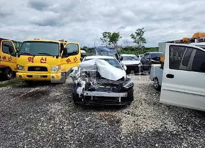 Photo 1 of 14: 2017 Hyundai Modern Ionic Electric, VIN KMHC851HFHU011106 — Korean insurance auction