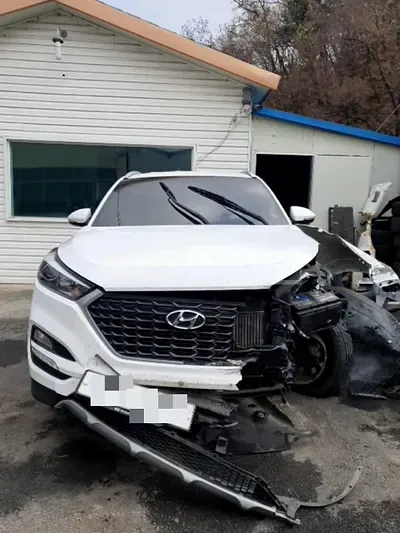 Photo 1 of 28: 2017 Hyundai Tucson TL 1.7 — Korean insurance auction