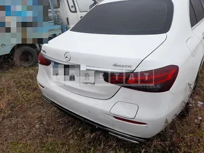 Photo 1 of 13: 2020 Mercedes-Benz E300 e 4Matic, VIN W1KZF5EBXMA882992 — Korean insurance auction