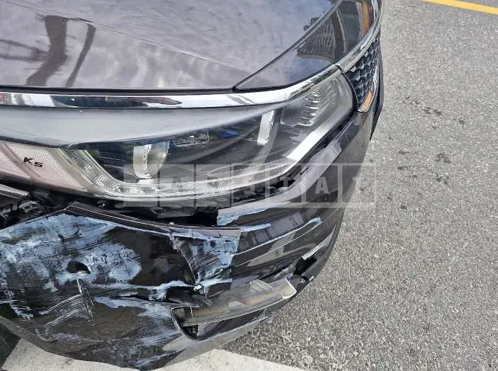 Photo 2 of 25: 2015 Kia K5 — Korean insurance auction