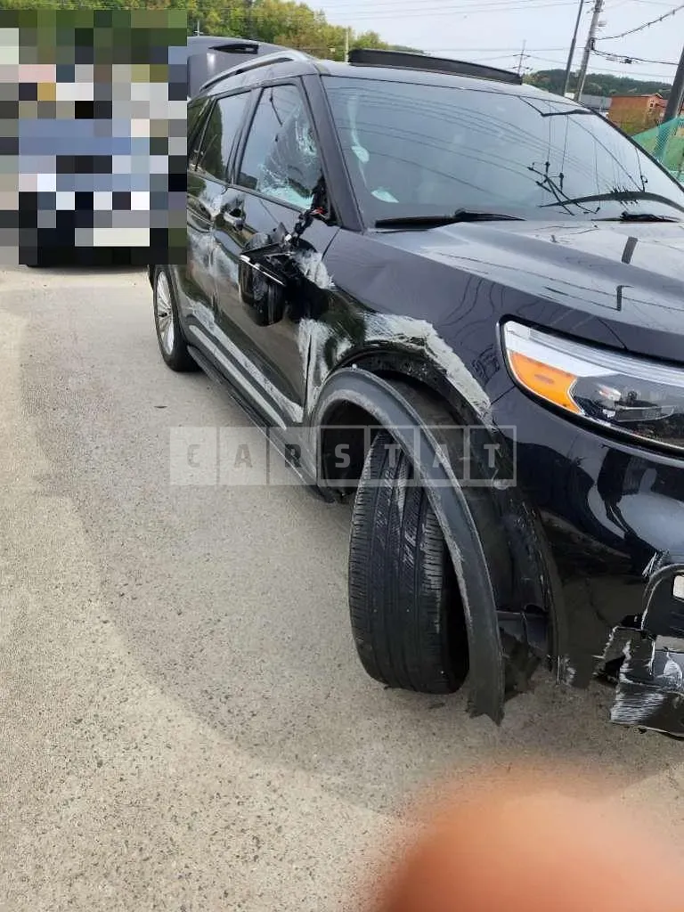 Photo 2 of 5: 2020 Ford Explorer 2.3 — Korean insurance auction