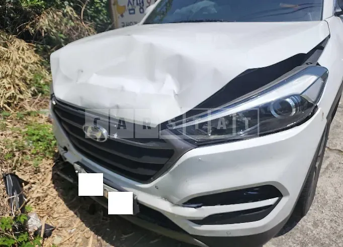 Photo 2 of 21: 2016 Hyundai Tucson, VIN KMHJ581ABGU179583 — Korean insurance auction