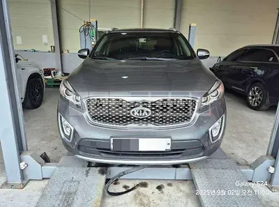 Photo 1 of 19: 2015 Kia Sorento — Korean insurance auction