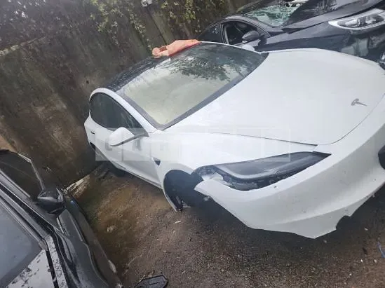 Photo 2 of 39: 2024 Tesla Model 3 LongRange, VIN LRW3E7EK3RC191908 — Korean insurance auction