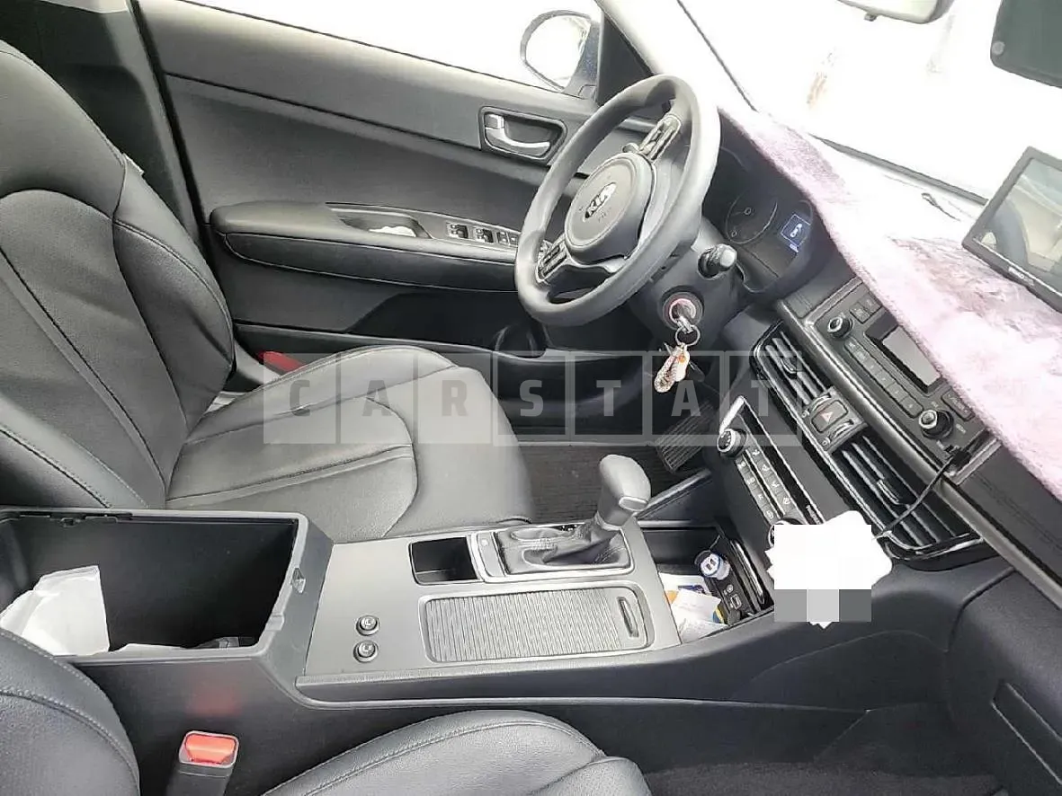Photo 2 of 12: 2017 Kia K5 LPG — Korean insurance auction