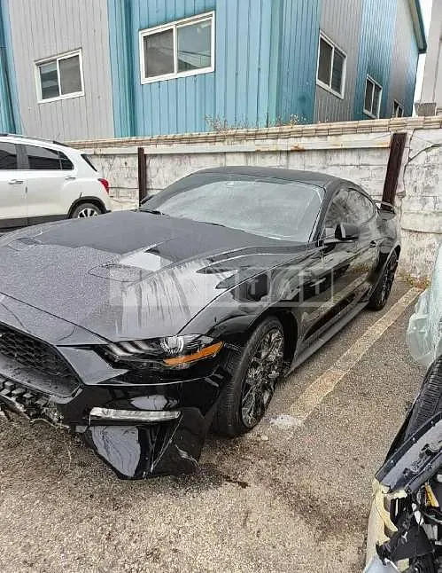 Photo 2 of 35: 2018 Ford Mustang 2.3 Coupe — Korean insurance auction