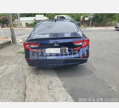 Photo 1 of 14: 2018 Honda Accord Hybrid — Korean insurance auction