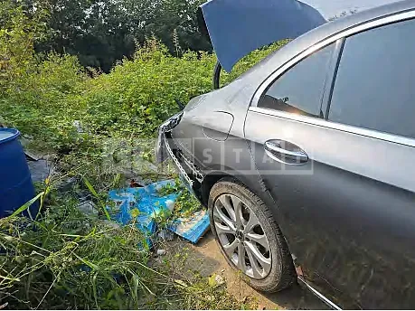 Photo 2 of 26: 2019 Mercedes-Benz E300 4Matic — Korean insurance auction