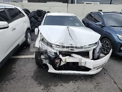 Photo 1 of 7: 2015 Kia K5 2.0(LPI), VIN KNAGN418BFA585344 — Korean insurance auction