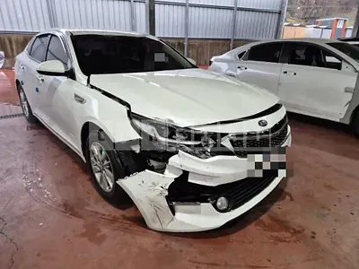 Photo 1 of 17: 2016 Kia K5 2.0(LPG), VIN KNAGS416BHA138530 — Korean insurance auction