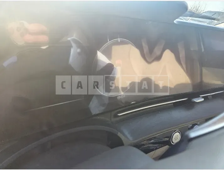 Photo 2 of 9: 2020 Kia Carnivals — Korean insurance auction
