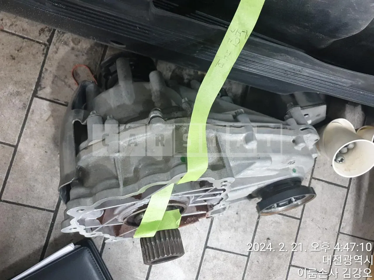 Photo 2 of 5: 2021 Mercedes-Benz Auto Parts /GLE400d 4Matic Transfer Case, VIN W1NFD2DB1MA519329 — Korean insurance auction