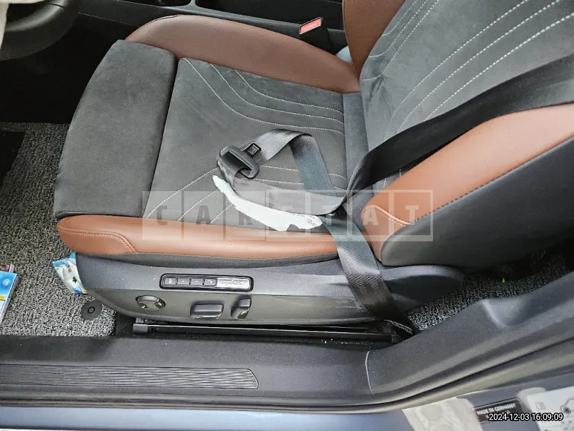 Photo 2 of 34: 2023 Volkswagen ID.4 Pro — Korean insurance auction