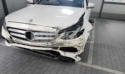 Photo 1 of 41: 2017 Mercedes-Benz E300, VIN WDDZF4JB8HA067258 — Korean insurance auction