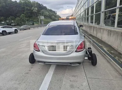 Photo 1 of 8: 2015 Mercedes-Benz C200 — Korean insurance auction