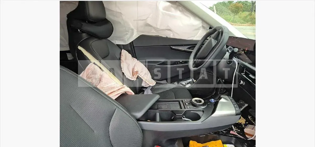 Photo 2 of 25: 2025 Kia EV6 Long Range Air 4WD — Korean insurance auction
