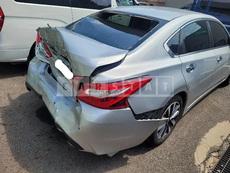 Photo 2 of 8: 2017 Nissan Altima 2.5, VIN 1N4AL3AP6HC106610 — Korean insurance auction