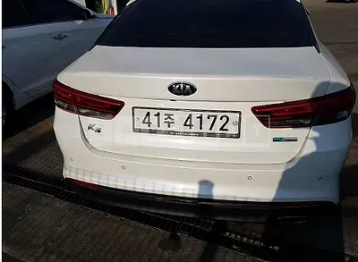 Photo 1 of 13: 2017 Kia K5, VIN KNAGU415GHA151610 — Korean insurance auction