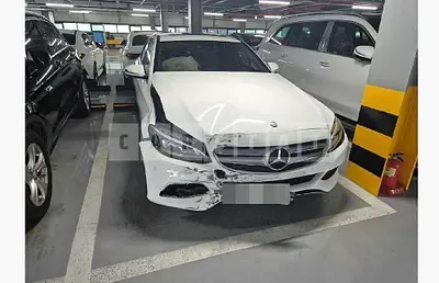 Photo 1 of 11: 2016 Mercedes-Benz C200 — Korean insurance auction