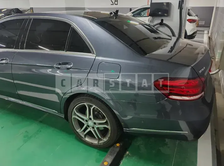 Photo 2 of 9: 2016 Mercedes-Benz E250 BlueTec 4Matic, VIN WDDHF9HB2GB256530 — Korean insurance auction