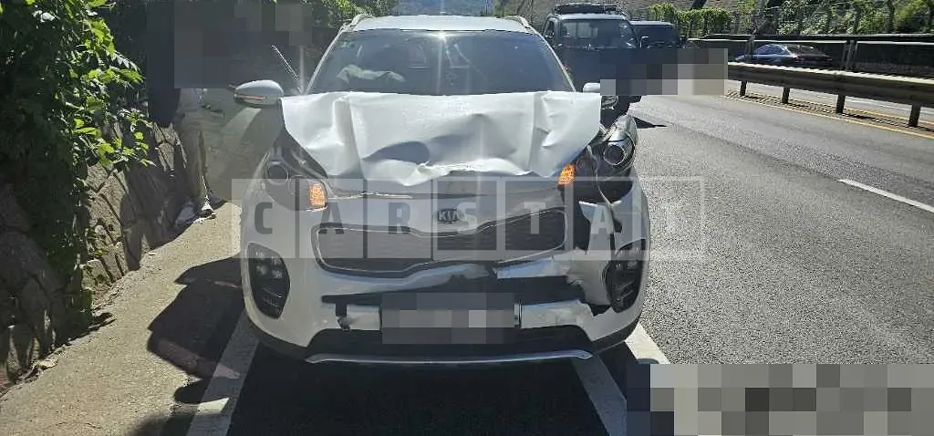 Photo 2 of 7: 2016 Kia Sportage — Korean insurance auction