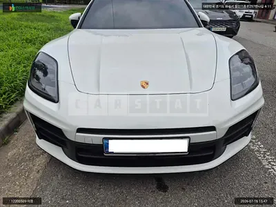 2024 Porsche Panamera 4 E-Hybrid