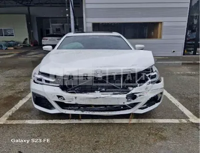 Photo 1 of 37: 2022 BMW 520i — Korean insurance auction