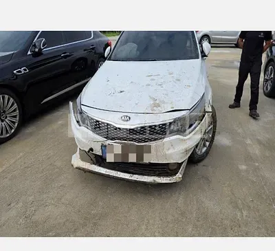 Photo 1 of 16: 2017 Kia K5 — Korean insurance auction