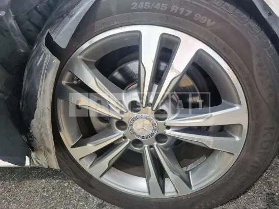 Photo 2 of 16: 2016 Mercedes-Benz E220 BlueTec — Korean insurance auction