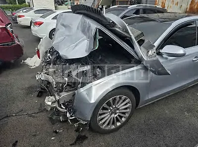 Photo 1 of 14: 2015 Audi A8L 50 TDI quattro — Korean insurance auction