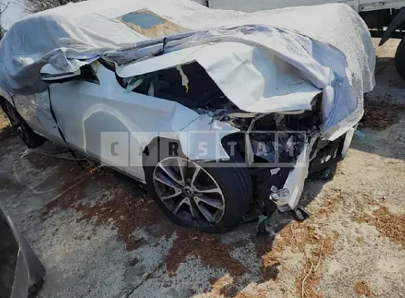 Photo 2 of 9: 2018 Mercedes-Benz E300, VIN WDDZF4JB0JA323219 — Korean insurance auction