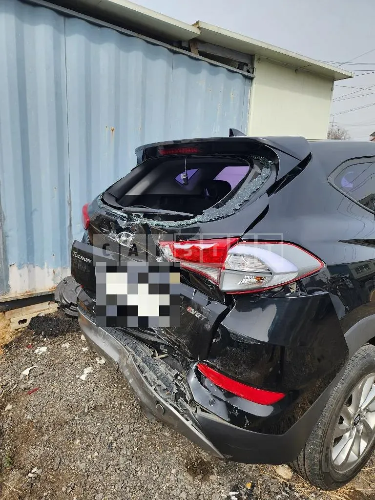 Photo 2 of 11: 2015 Hyundai Tucson TL 2.0, VIN KMHJ381ABGU001620 — Korean insurance auction