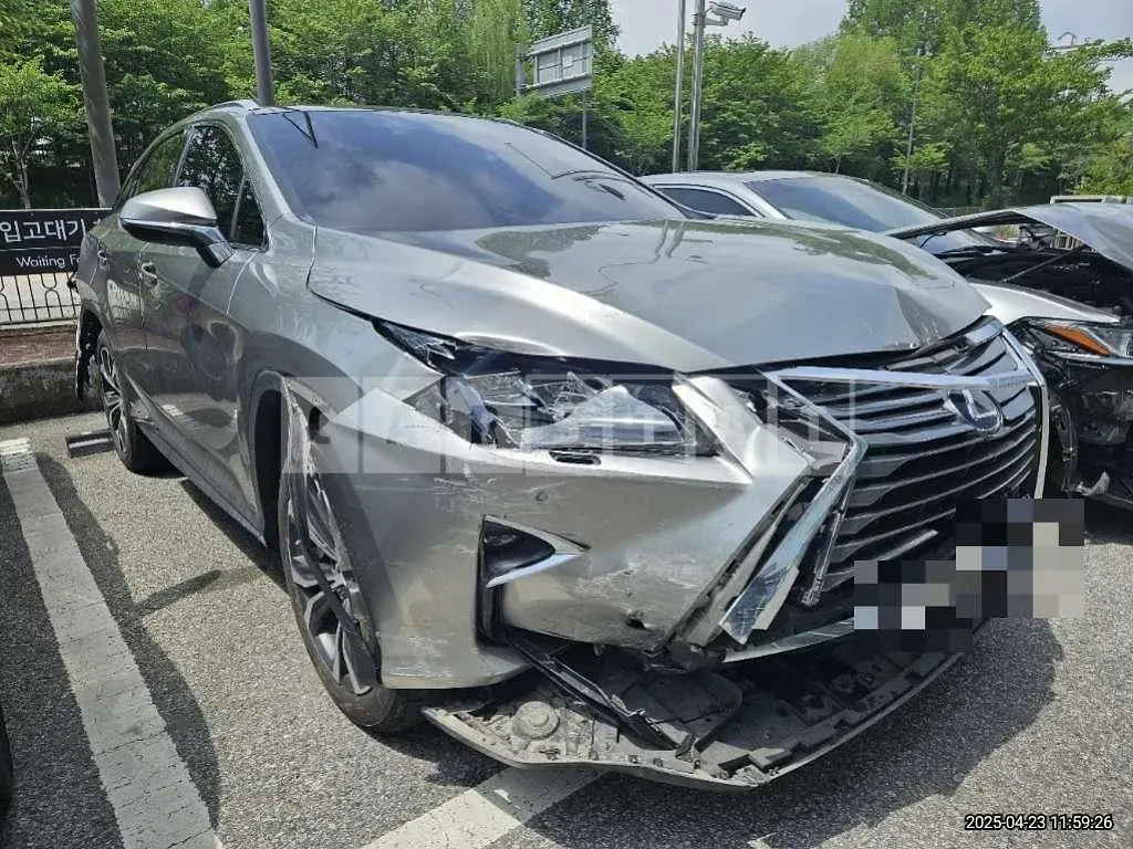 Photo 2 of 17: 2017 Lexus RX450h — Korean insurance auction
