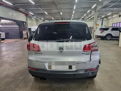 Photo 1 of 14: 2014 Volkswagen Tiguan 2.0 TDI Blue Motion — Korean insurance auction