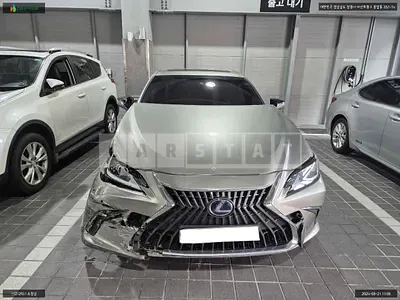 Photo 1 of 15: 2021 Lexus ES300h, VIN JTHBA1C13N2008345 — Korean insurance auction