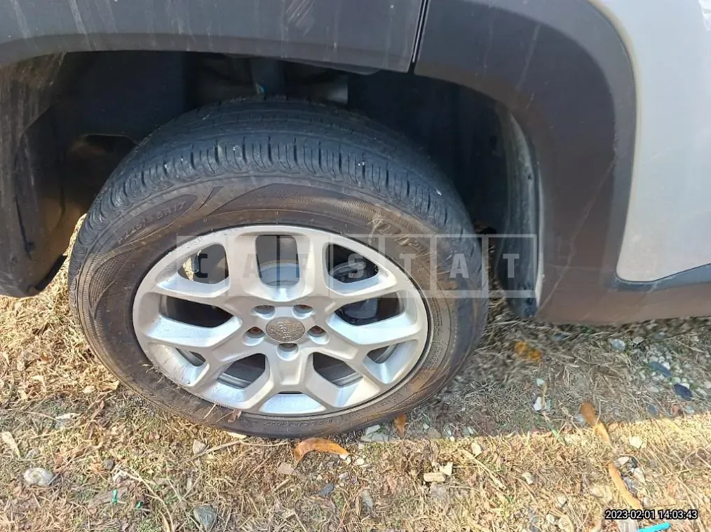Photo 2 of 29: 2015 Jeep Zip Renegade, VIN 1C4BU0000FPB90440 — Korean insurance auction