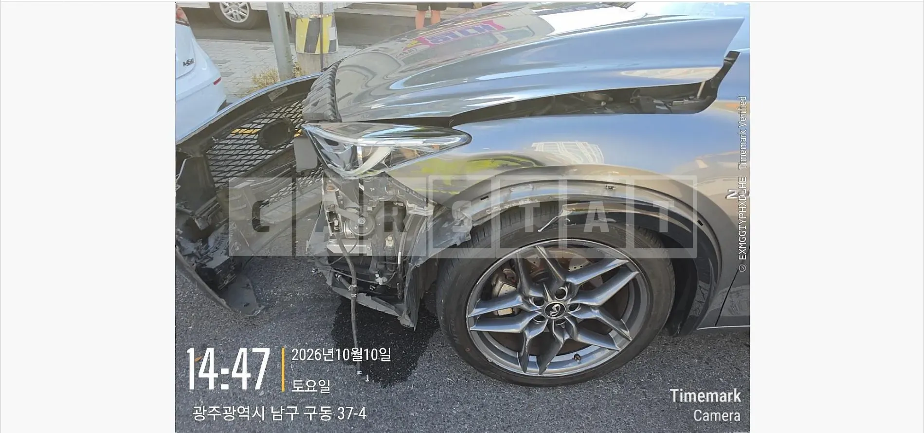 Photo 2 of 7: 2017 Infiniti Q30 — Korean insurance auction