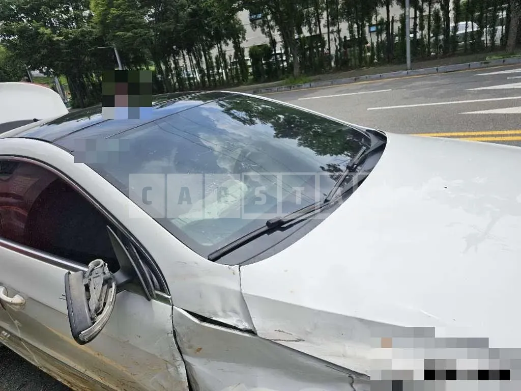 Photo 2 of 11: 2015 Volkswagen CC 2.0 TDI Blue Motion — Korean insurance auction