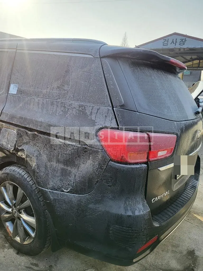 Photo 2 of 10: 2018 Kia Carnival 9 Seater, VIN KNAMC81ABKS487296 — Korean insurance auction