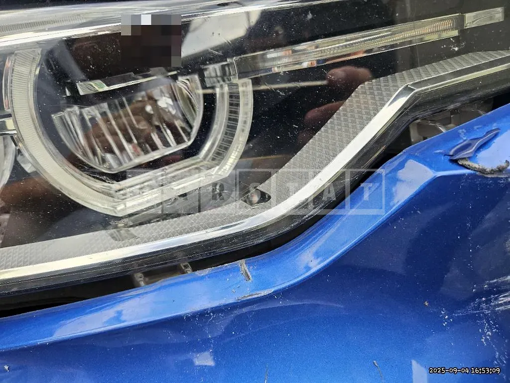 Photo 2 of 41: 2016 BMW 320i — Korean insurance auction