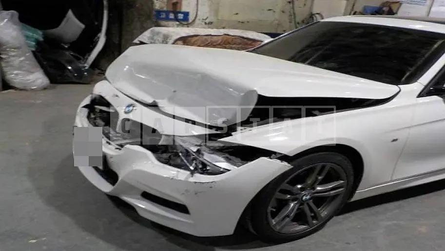 Photo 2 of 29: 2015 BMW 320d — Korean insurance auction