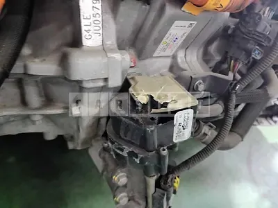 Photo 1 of 10: 2018 Hyundai IONIQ (Hybrid), VIN KMHC051CGKU105281 — Korean insurance auction