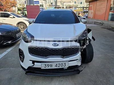 Photo 1 of 15: 2018 Kia Sportage, VIN KNAP6815GJK524588 — Korean insurance auction