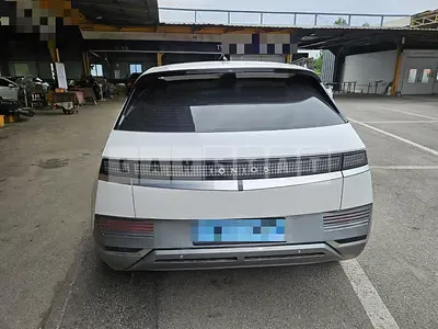 Photo 1 of 23: 2022 Hyundai IONIQ 5, VIN KMHKR81AFNU114716 — Korean insurance auction