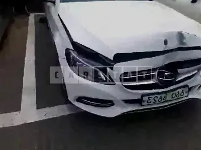 Photo 1 of 9: 2015 Mercedes-Benz C 200, VIN WDDWF4CB8FF079300 — Korean insurance auction