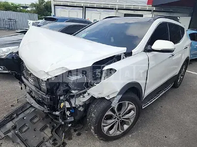 Photo 1 of 9: 2014 Hyundai Santa Fe, VIN KMHSW81UBFU388534 — Korean insurance auction