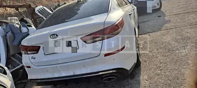 Photo 1 of 10: 2018 Kia K5 2.0, VIN KNAGU411BKA264351 — Korean insurance auction