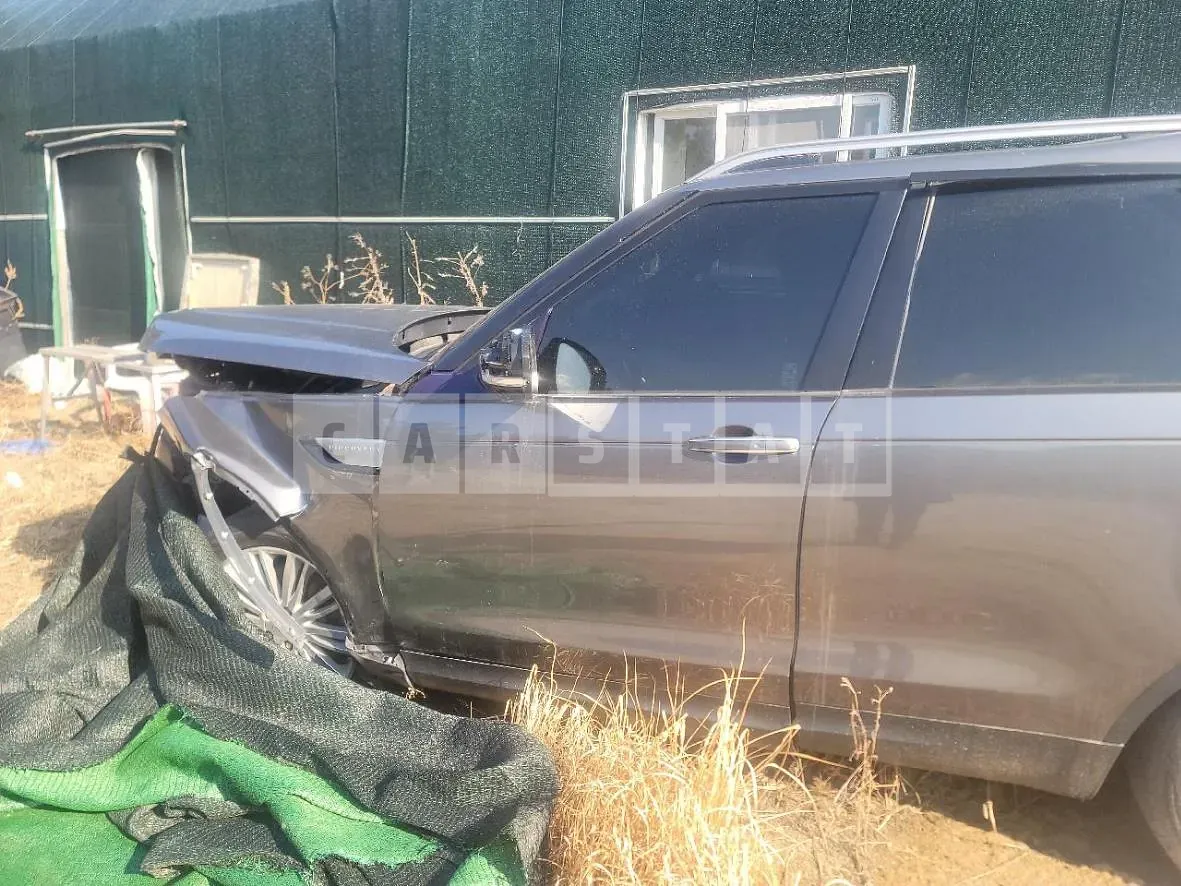 Photo 2 of 14: 2018 Land Rover Discovery TD6 — Korean insurance auction