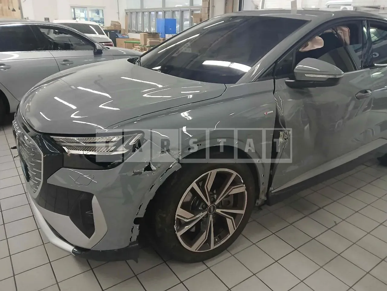 Photo 2 of 31: 2022 Audi Q4 Sportback e-tron 40, VIN WAUZZZFZ4NP043484 — Korean insurance auction