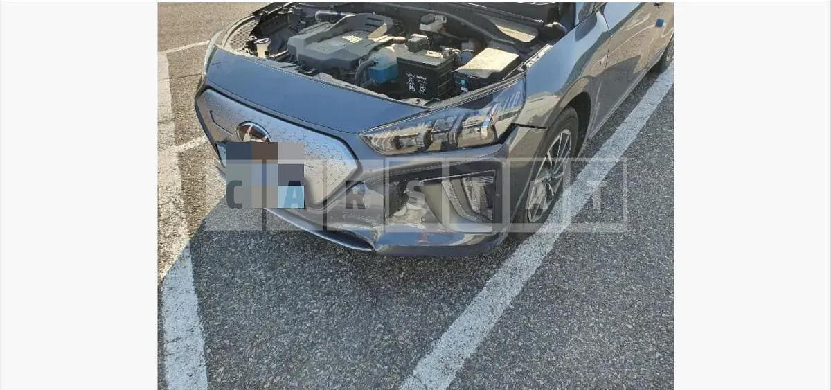 Photo 2 of 2: 2019 Hyundai (parts) IONIQ Headlamp — Korean insurance auction